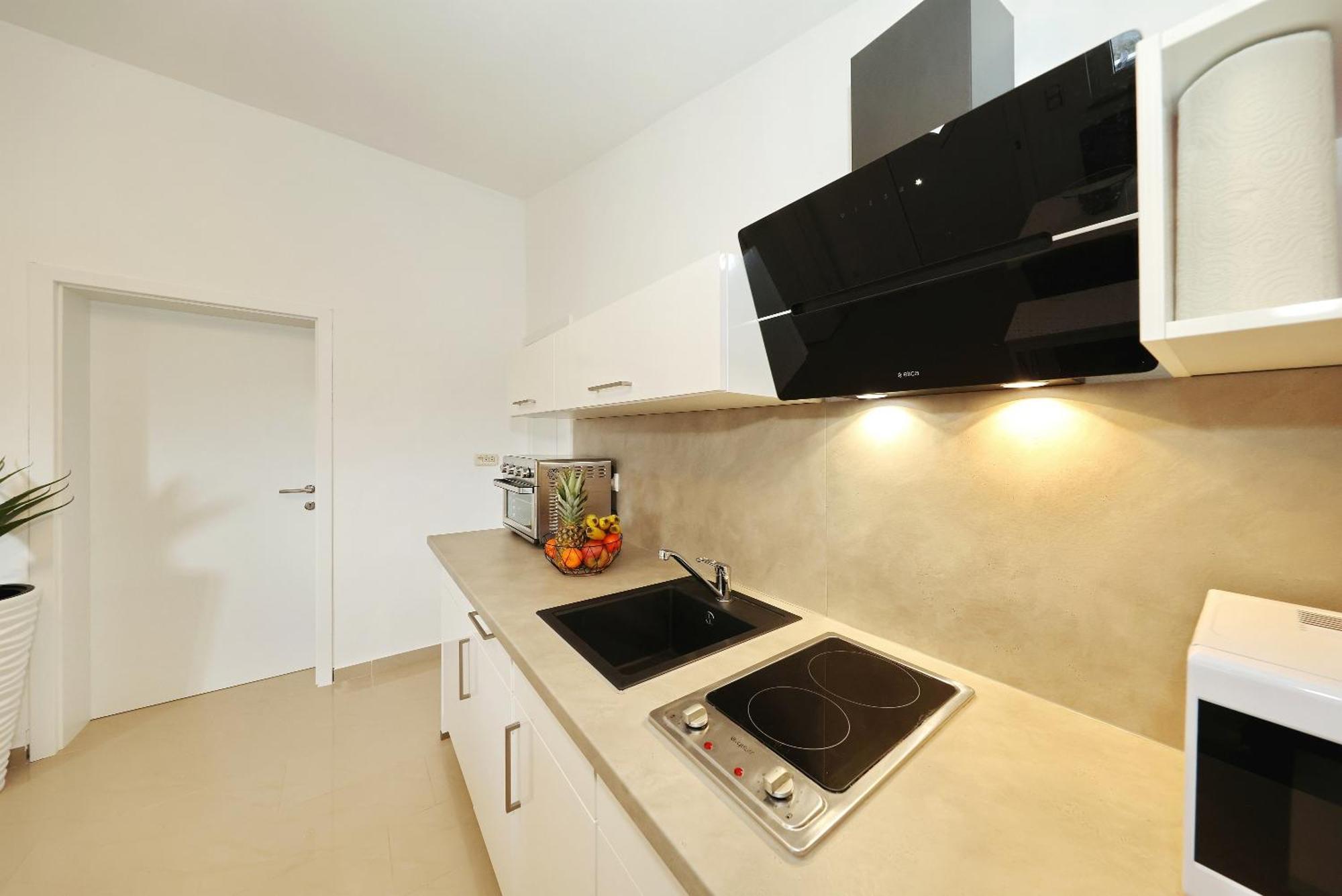 Apartments Rosini, 300M From The Beach With Shared Tavern And Bikes, Nin Exterior foto
